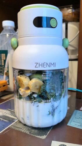 Portable Blender, Personal Blender for Smoothies and Shakes, Cordless, 33 BPA Sniffer Container, 18000RPM Motor, Leak-proof Lid with Straw Spout, USB-C Rechargeable, Easy-Clean Parts (Green) photo review